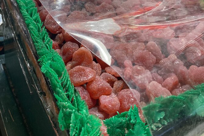 Seattle Pike Market Food Tour with 8 Authentic & Local Tastings - Stop 3: Sosio’s Fruit and Produce and the sweet you can remember