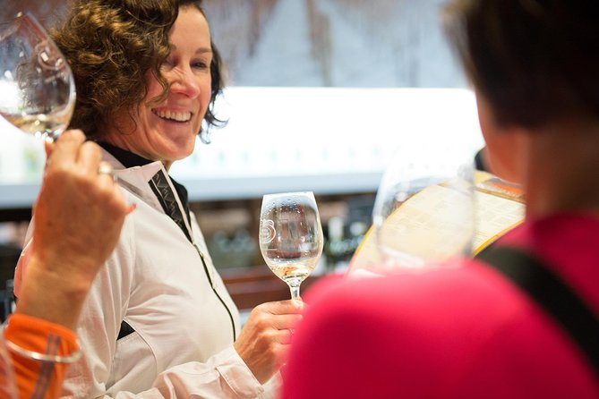 Self-Guided Gourmet Culinary Cycling Day Tour From Beechworth - Redbank Wines and the cellar-door break: tastings with proper pacing