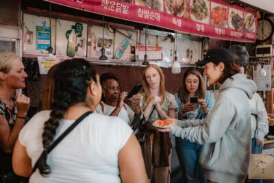 Seoul: Night Market Food Tour with Local Guide - Meeting point and the 5-minute rule that matters