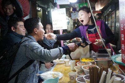 Seoul Street Food Market Tour - Walking the Market: How the Tour Avoids the Usual Traps