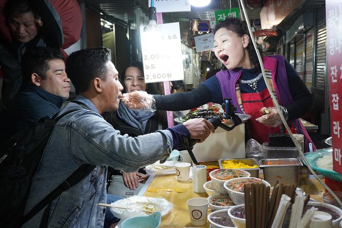Seoul Street Food Market Tour - Walking the Market: How the Tour Avoids the Usual Traps