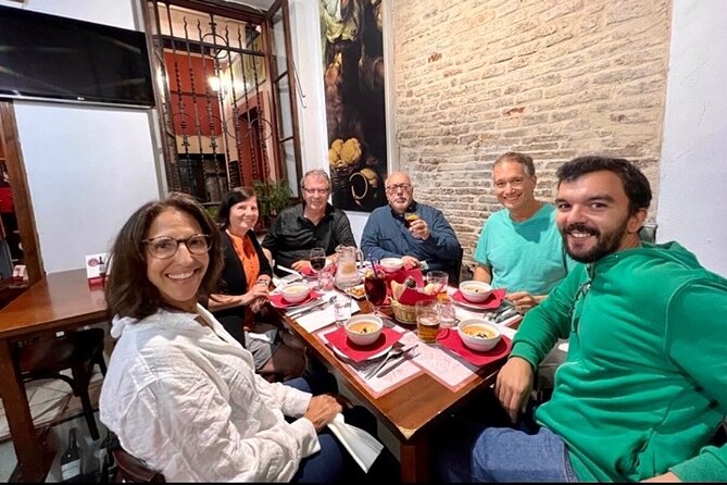 Seville Jewish Quarter Small Group Tour with Tapas and Drinks - Fortified walls, the Alcázar edge, and why defense mattered