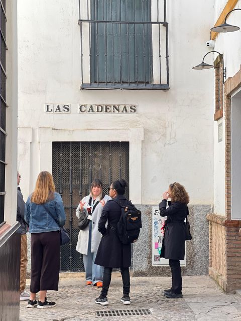 Seville: Small Group Jewish Quarter Tour with Tapas & Drinks - Callejón del Agua and the Street Names That Act Like Clues
