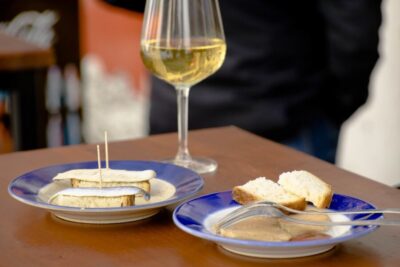 Seville: Tapas Crawl - Meeting point at Restaurant Catalina: where the evening starts