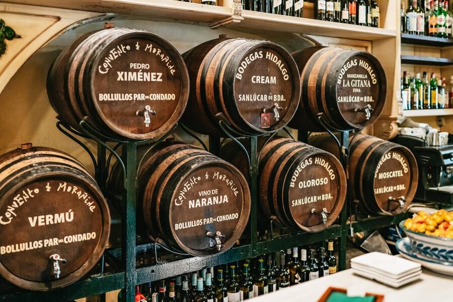 Seville: Tapas, Taverns and History Guided Walking Tour - Price and value: why $99 can make sense in Seville