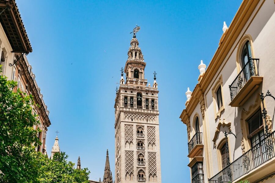 Seville: Tapas, Taverns and History Guided Walking Tour - Who this tour fits best (and who should skip)