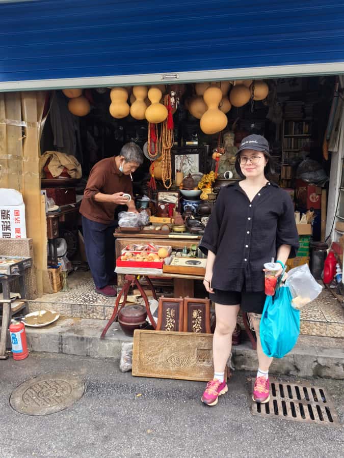 Shanghai Must-See and Foodie Test Bike Tour( Day & Night) - Why this Shanghai bike tour works when you have limited time