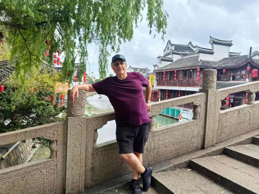 Shanghai Must-See and Foodie Test Bike Tour( Day & Night) - Shikumen Nongtang and the Former Concession vibe you can feel