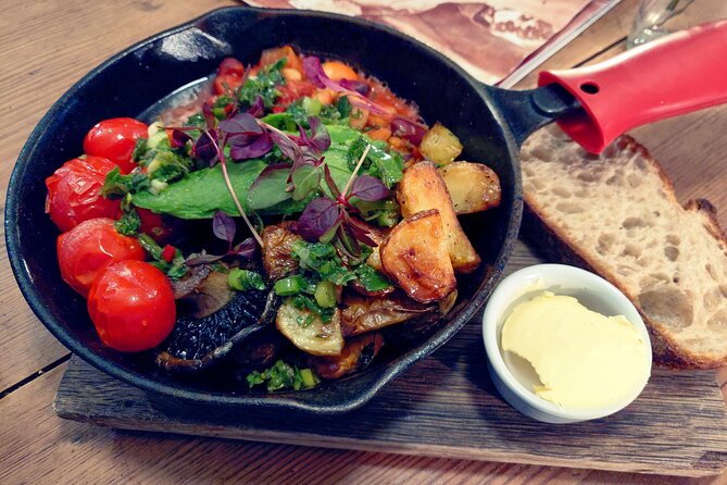 Shared 3 Hours Hidden Gems Foodie Tour of York - Small Group Pacing: Why Up to 8 People Matters