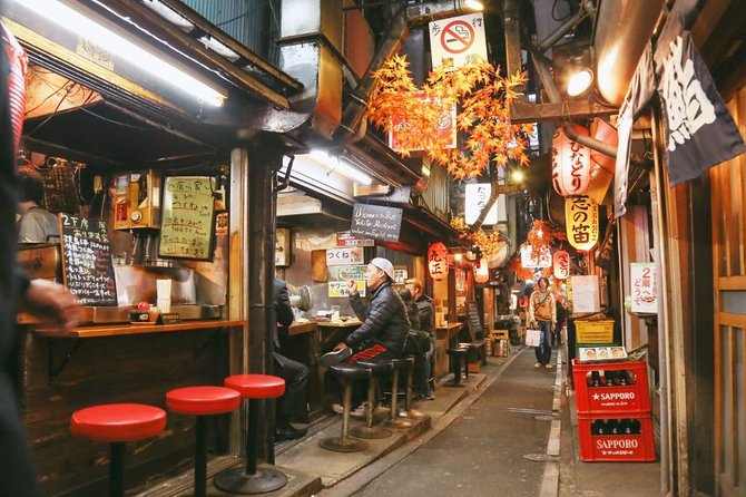 Shinjuku Golden Gai Food Tour - Guide quality and group dynamics: why names matter