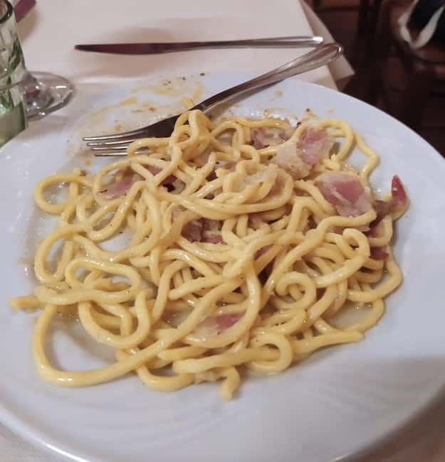 Siena’s Ultimate Food Tour: Full Tuscan Meal with a Local - Lunch Stop: How Pici and Soup Tell You Siena’s Story