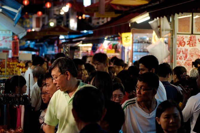 Singapore Foodie Experience Guided Tour with 5 dishes Tasting - Chinatown Food Makes Sense When You’re Guided