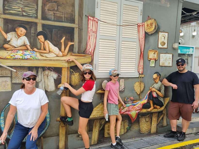 Singapore: Local Hawker Food Tour with Tastings - The tasting format: why fixed portions can be both good and limiting