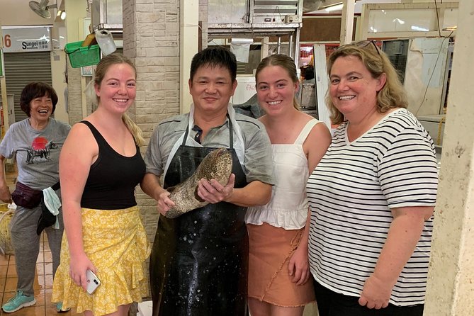 Singapore Market to Table Culinary Experience (Wet Market Tour included) - Practical logistics: meeting point, timing, and group size