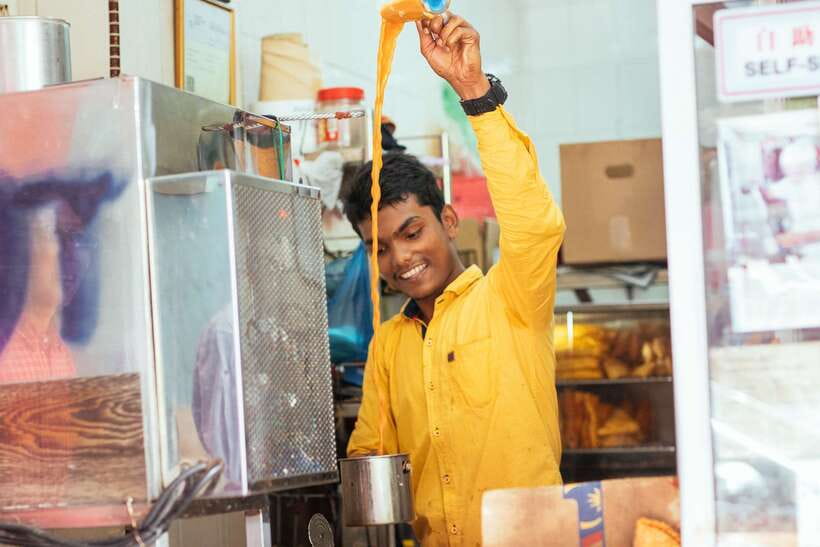 Singapore: Private Food Tour – 10 Tastings with Locals - The Tastings: Teh Tarik, Rojak, and Enough Food to Count as Dinner