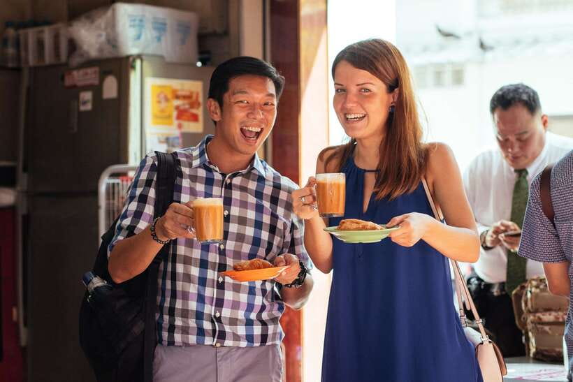 Singapore: Private Food Tour – 10 Tastings with Locals - Vegetarian-Friendly Without Making It a Compromise