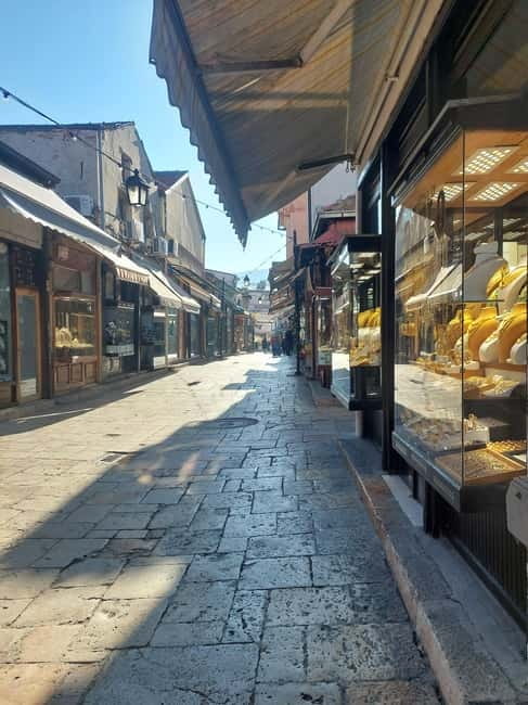 Skopje: Old town walking tour & Food tasting - Key highlights to know before you go