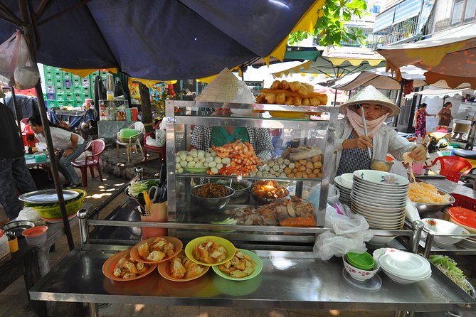 Small-group Street Food Lover by Motorbike (04 hours) - Drinks, order choices, and staying comfortable