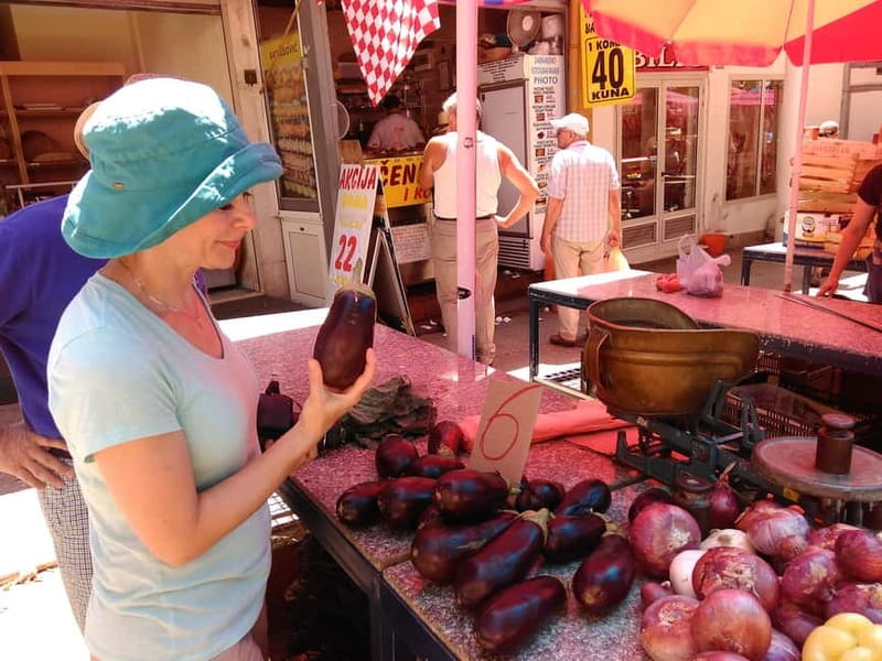 Split: Food Tasting Walking Tour - Soparnik in the middle of medieval Split