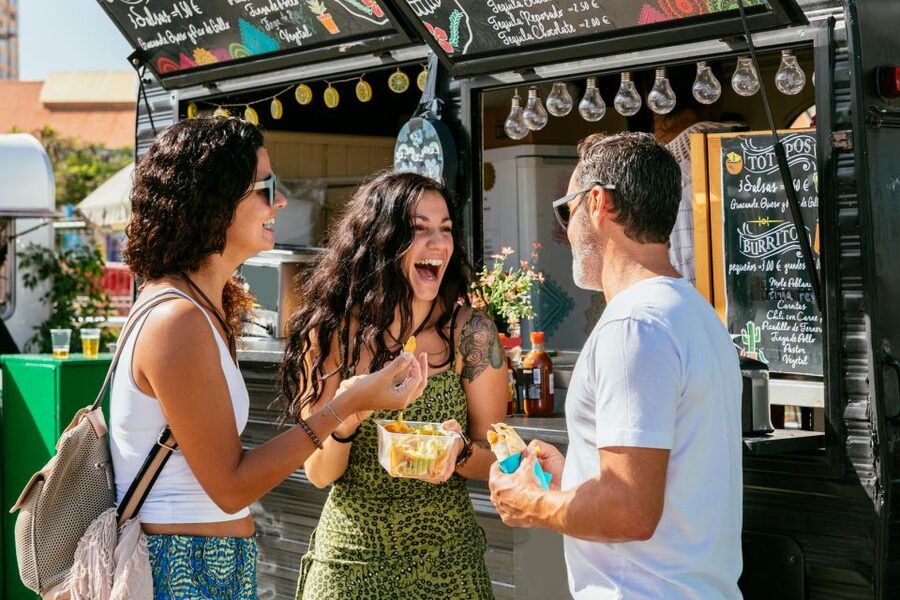 St. Pauli: Guided Food Tour with 5 Tastings - The stories: St. Pauli beyond parties, sex, and crime stereotypes