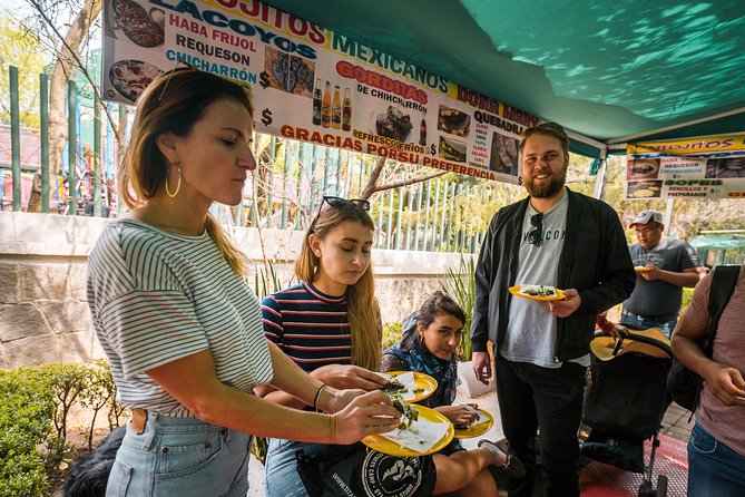 Street Food Bike Tour / Mexico is not only Tacos / All Inclusive - Audiorama: a quick hit of Chapultepec Park magic