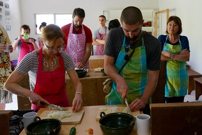 Street Food Cooking Class - Stop 1: the Chiles & Chocolate cooking session