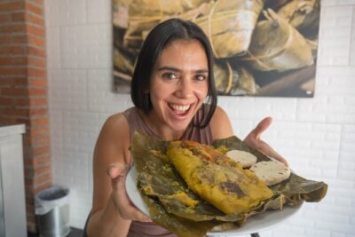 Street Food Tour in Medellín with Tastings - Start at El Poblado: From Parque San José to Local Street Spots