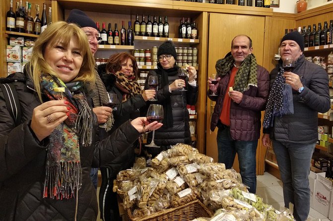 Street Food Tour of Lecce & City Sightseeing with Local Guide - The guide effect: what makes the city click (Antonella, Angela, and the stories)