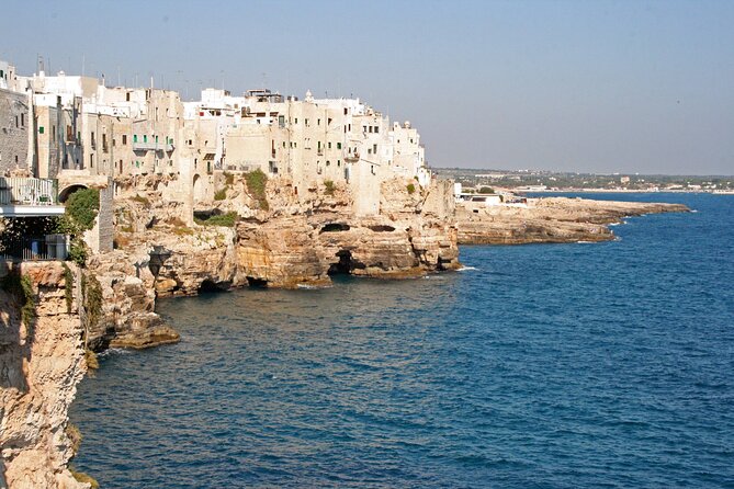 Street food tour of Polignano a Mare - Malidea wine break: sea-view cocktails and a proper pause