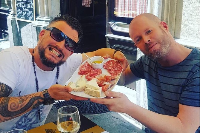 StreetFood D'Luxe Experience: Tastes of Turin | Semi-Private - How the guides turn tastings into Turin stories