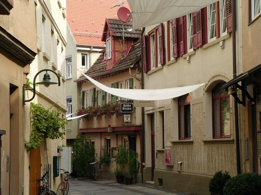 Stuttgart: Culinary Excursion through Bad Cannstatt - Swabian Tastings: Hefezopf and Maultaschen (and the Point of Them)