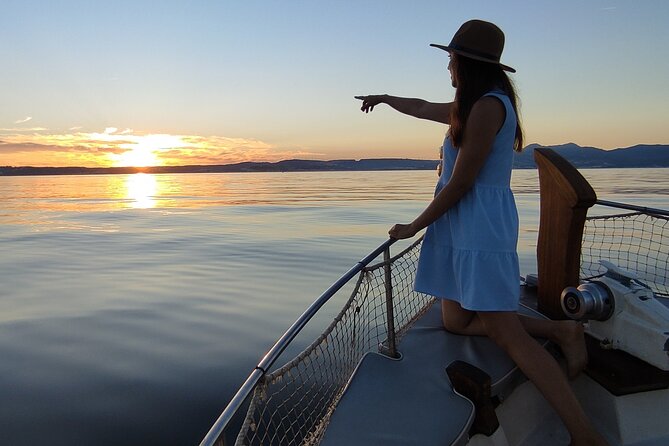 Sunset Boattrip + Tapa + Cava - Key things that make this sunset cruise special