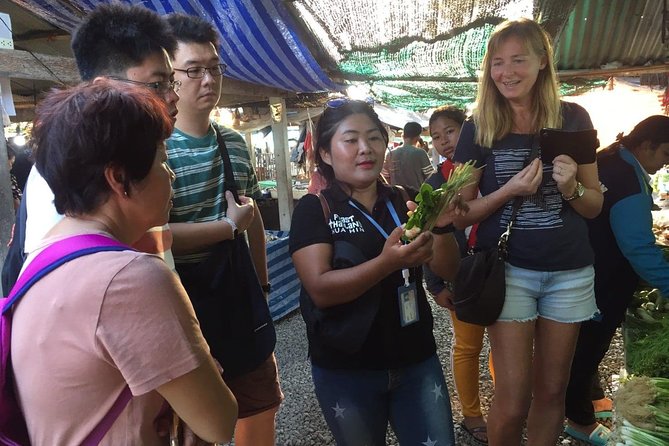 Sunset Local Eats Food Tour in Hua Hin - Stop 3: finishing strong with Thai sweets
