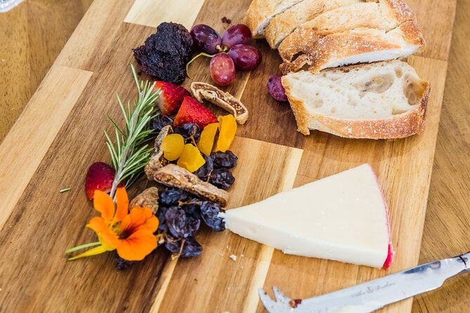 Sunshine Coast Hinterland Scenic Culinary Experience: Montville - Wine tasting at Fernhill/Flame Hill: not every day is the same