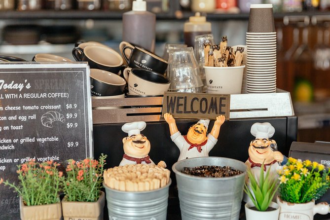 Sydney Private Food Walking Tour With Locals: The 10 Tastings - The HubStudio stop: highlights that keep the walk interesting