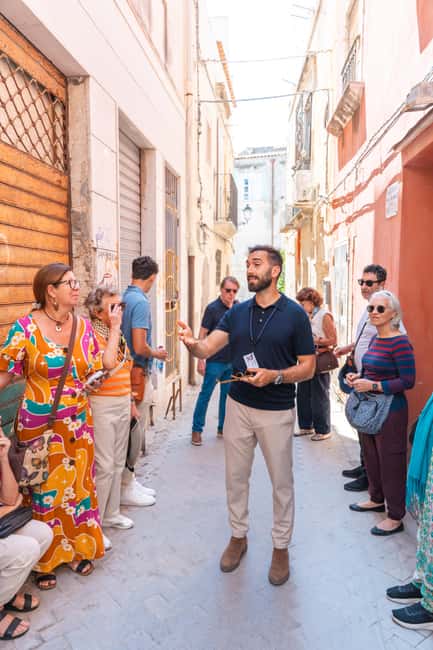 Syracuse: The Street Food Tour in Ortigia with a Local Guide - Arancini at 5 AM: the bakery stop that sets the tone