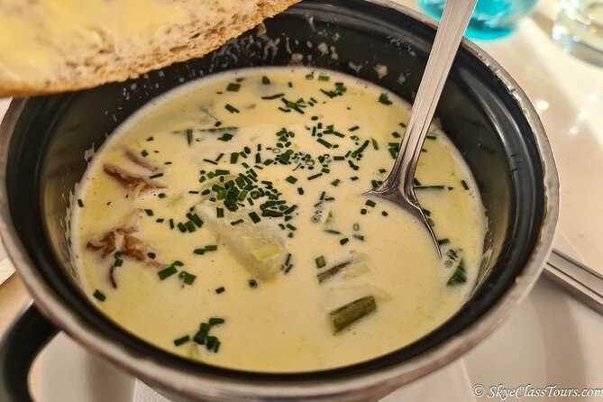 Tailored Premium Edinburgh Food Tour with Highest Quality Dishes - What You Actually Eat: Lunch-Sized Sampling and Plenty of Drinks