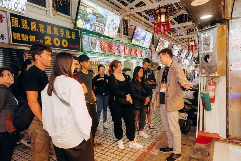 Taipei: Food Tours with Top 10 Taiwanese Food (Lunch/Dinner) - Key highlights you’ll feel fast