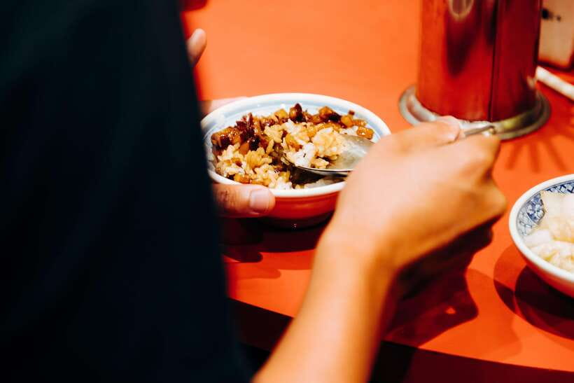 Taipei: Food Tours with Top 10 Taiwanese Food (Lunch/Dinner) - Stomaching the “iconic” foods (including the ones with strong opinions)