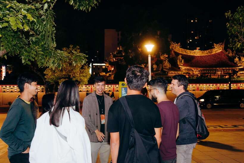 Taipei: Food Tours with Top 10 Taiwanese Food (Lunch/Dinner) - Bubble tea education that helps you order with confidence