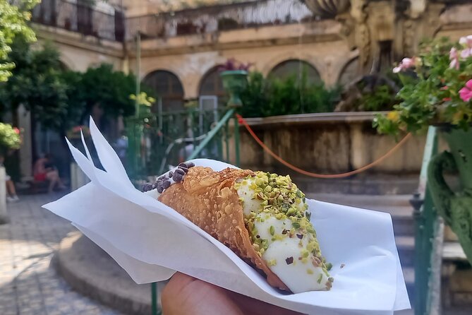 Taormina: Sicilian Street Food & Wine Tour by Do Eat Better - Key things I’d plan around