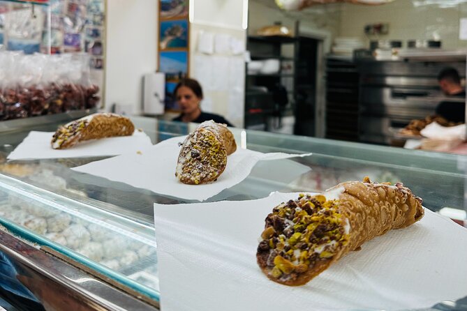 Taormina: Sicilian Street Food & Wine Tour by Do Eat Better - Stop 2: The Ancient Theatre zone and the arancino crunch