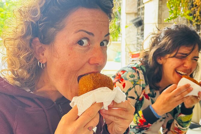 Taormina: Sicilian Street Food & Wine Tour by Do Eat Better - Food options, vegan needs, and allergy limits you must respect