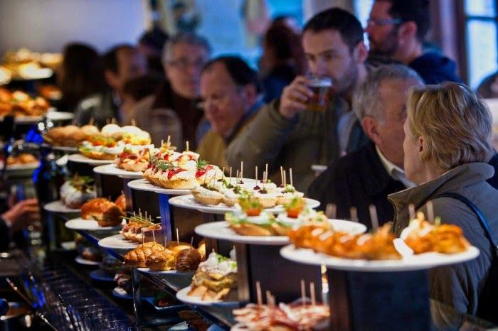 Tapas Crawl in Madrid Historical Quarter for Lunch or Dinner - Lunch vs Dinner: Pick the Day That Matches Your Madrid Pace