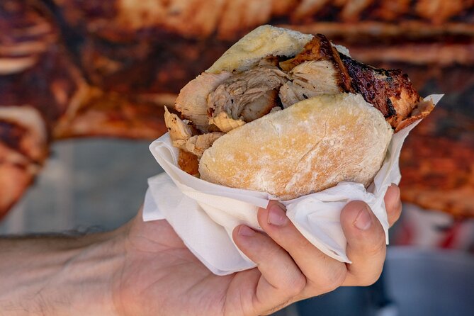 Taste of Porto: The Ultimate Full Meal Portuguese Food Tour - Praça de Lisboa: Port Wine (and How People Drink It)