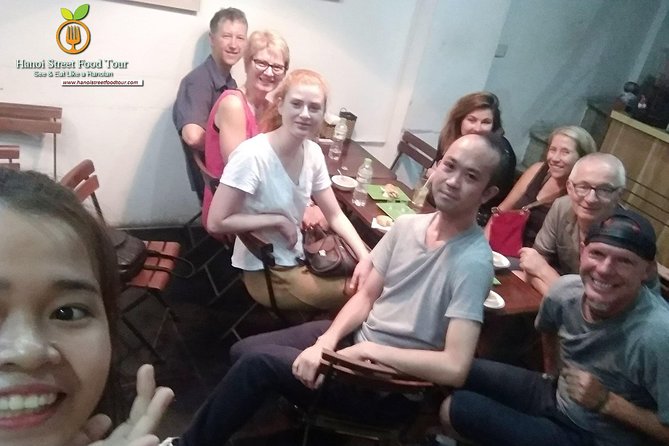 Tasting 8 Different Street Foods + Local Drink at Evening Time by Walking - What a Small Group Changes on a Street-Food Walk