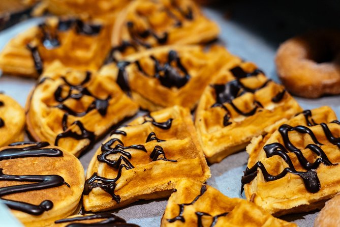 The 10 Tastings of Cape Town With Locals: Private Food Walking Tour - Private food walking in Cape Town’s center: why it works