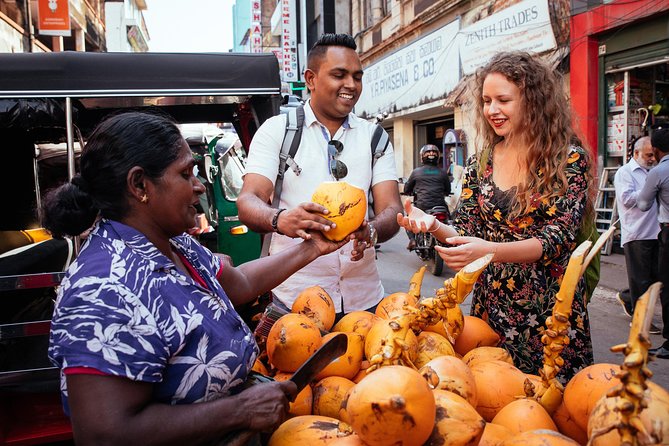 The 10 Tastings of Colombo With Locals: Private Street Food Tour - Key highlights at a glance