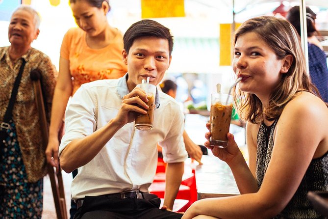 The 10 Tastings of Ho Chi Minh City With Locals: Private Street Food Tour - Turtle Lake escape and the papaya salad with beef jerky factor