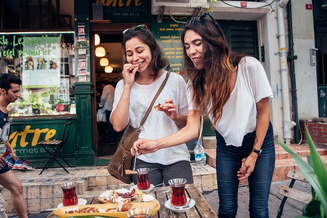 The Award-Winning PRIVATE Food Tour of Istanbul: The 10 Tastings - Vegetarian options and allergy customization that actually matters